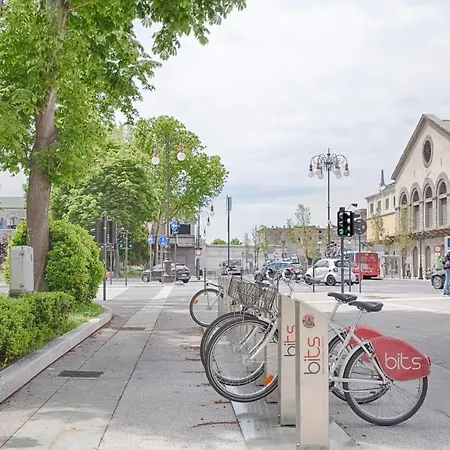 Mihaela - Charme Near The Station *